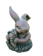 RABBIT BUNNY HOLDING A CARROT ANIMAL GARDEN STATUE ORNAMENT FIGURINE BROWN