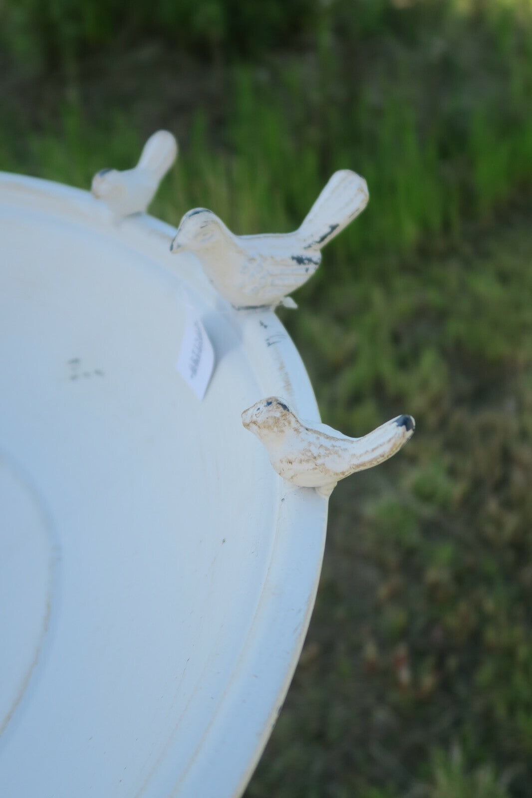 Wild Bird Bath Feeder Food Station Garden Ornaments Metal White Pad Bee Water