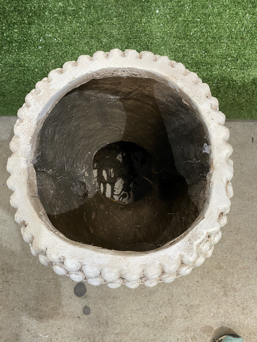 THAI BUDDHA HEAD PLANTER FLOWER POT ORNAMENT ANTIQUE WHITE 46CM