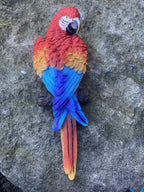HANGING MACAW PARROT BIRD ANIMAL GARDEN STATUE ORNAMENT FIGURINE