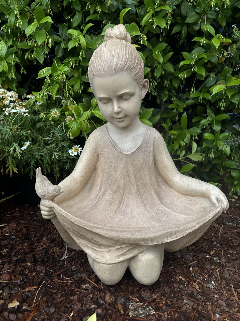 Sweet Charlotte Bird  Feeder Station Bee Garden Statue Ornament Figurine