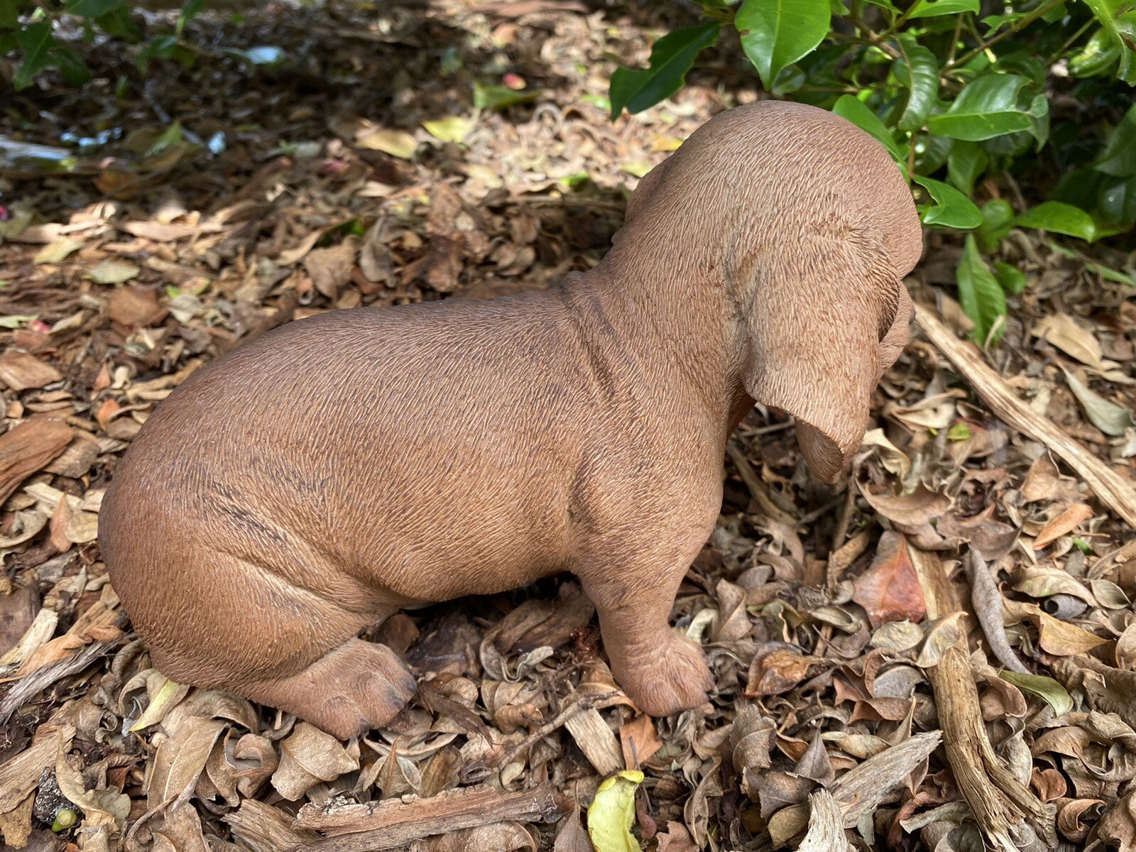 DACHSHUND SAUSAGE DOG MEMORIAL PUPPY ANIMAL GARDEN ORNAMENT RED 21cm