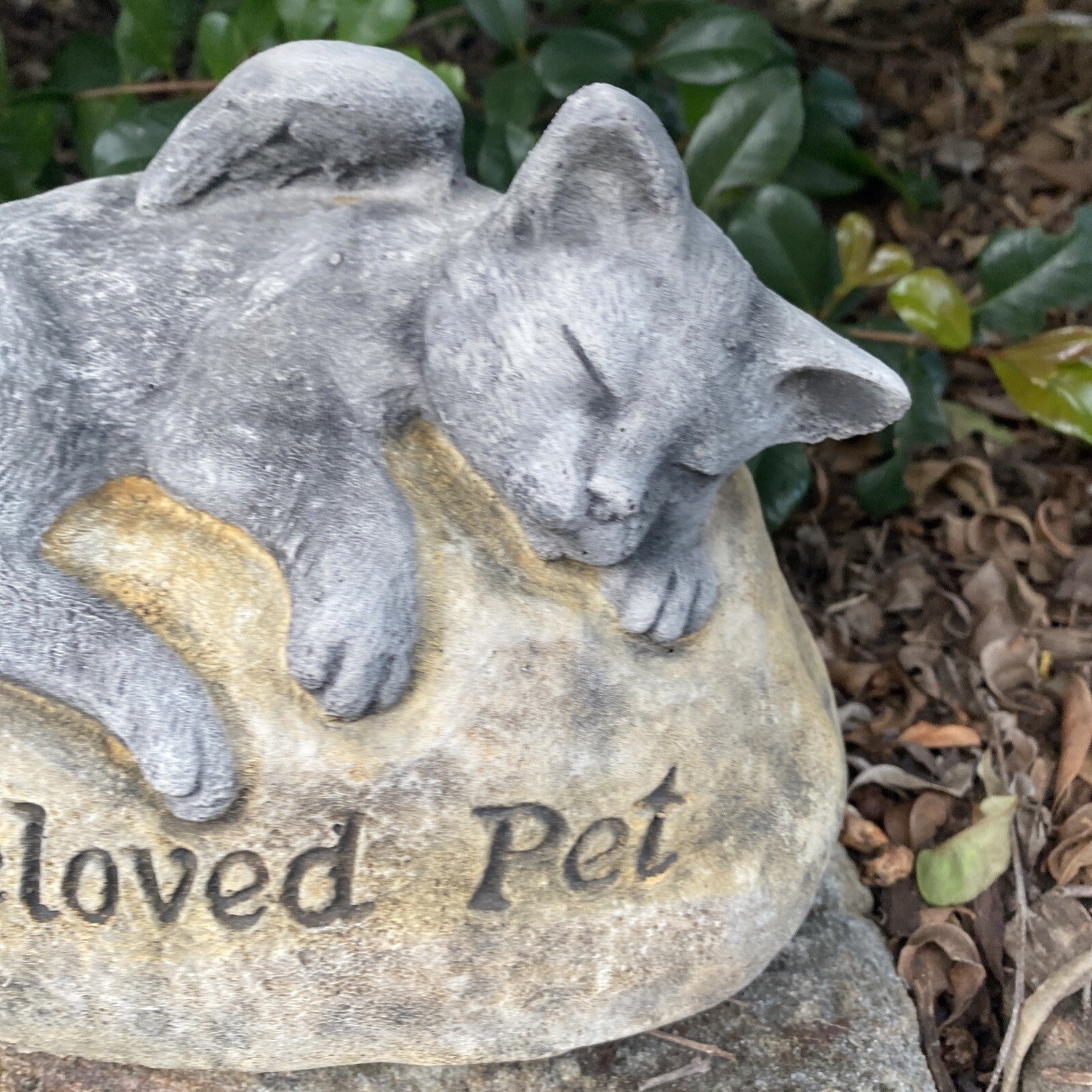 Cat Kitten Memorial Statue Ornament Animal Concrete Cement Garden Australia Made