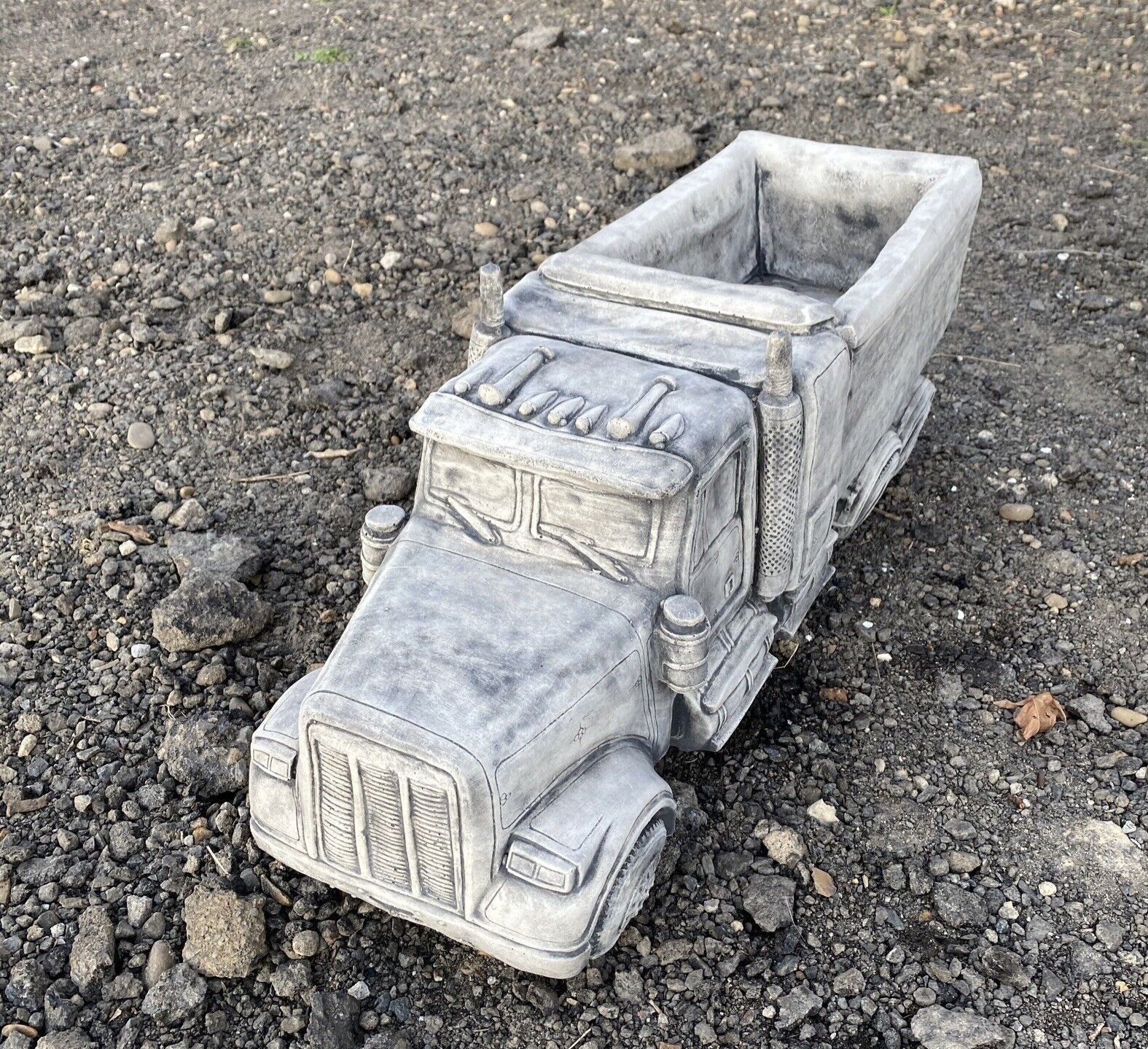 Truck and Dog Statue Ornament - Pick up only
