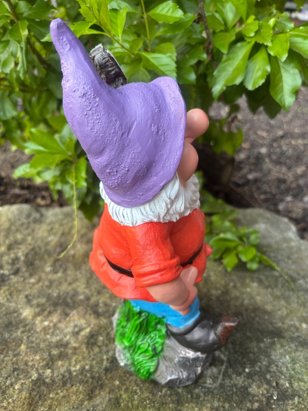 Garden Gnomes Holding a Welcome Sign Garden Ornament Statue