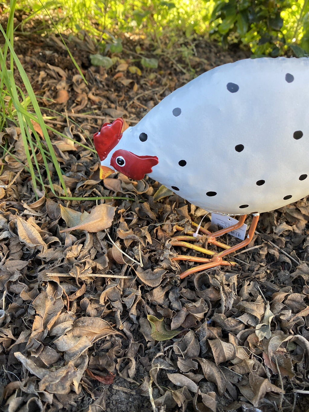 2 x Metal Spotted Hen Chicken White Statue Garden Ornament Décor Farm Animals