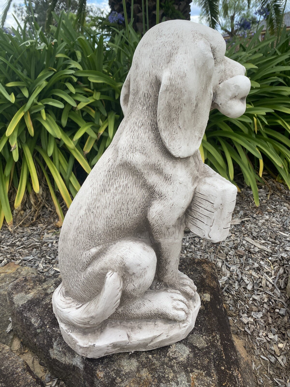 Dog Holding A Bone Welcome Sign Garden Statue Ornament Home Garden Decor