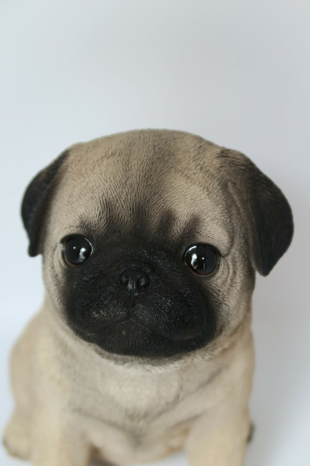 MINI PUG  DOG SITTING ANIMAL GARDEN MEMOERIAL STATUE ORNAMENT FIGURINE GIFT