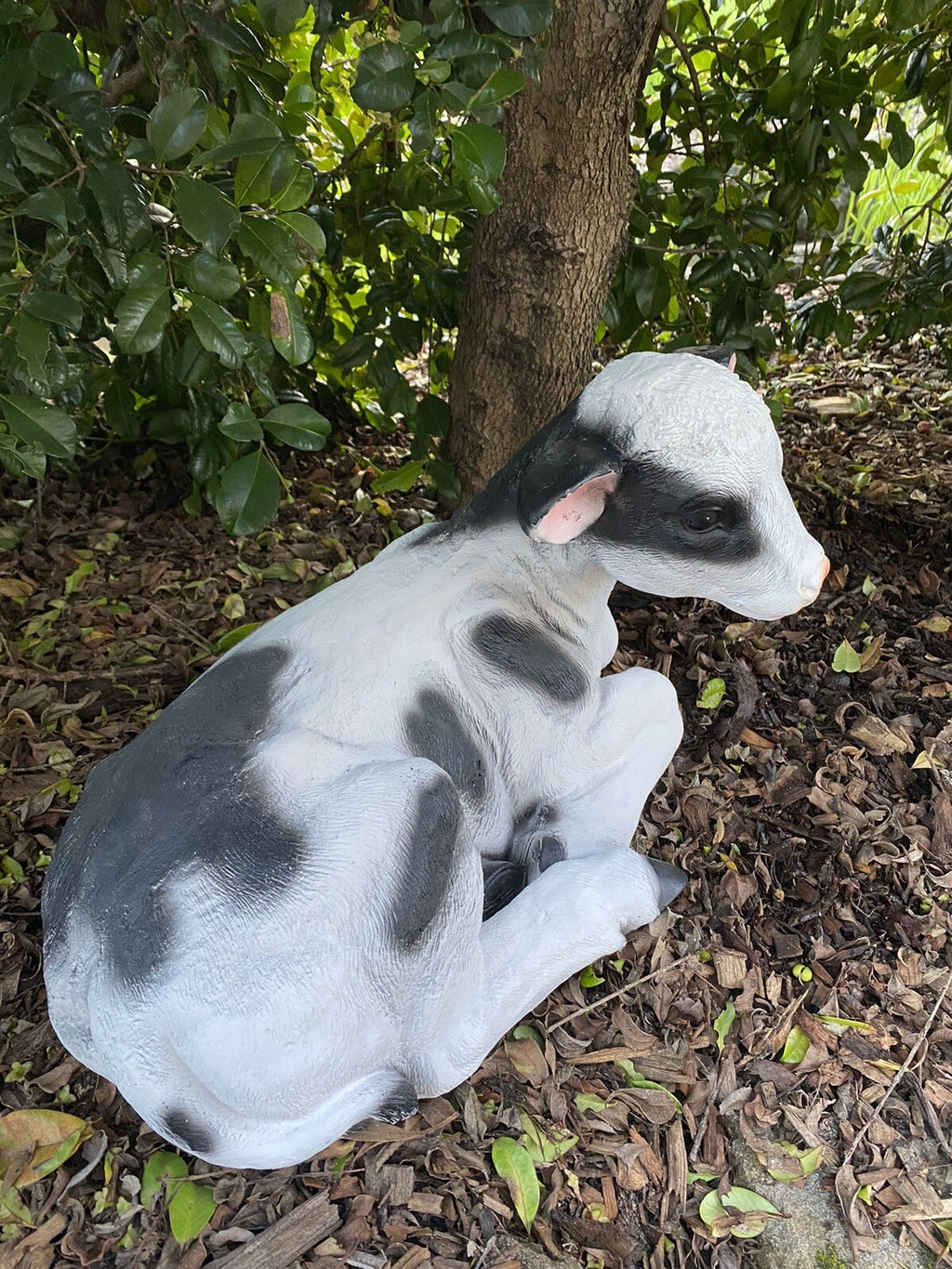 46cm Sitting Cow Ornament Statue Figurine Garden Sculptures Farm Animal Black