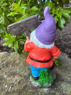 Garden Gnomes Holding a Welcome Sign Garden Ornament Statue