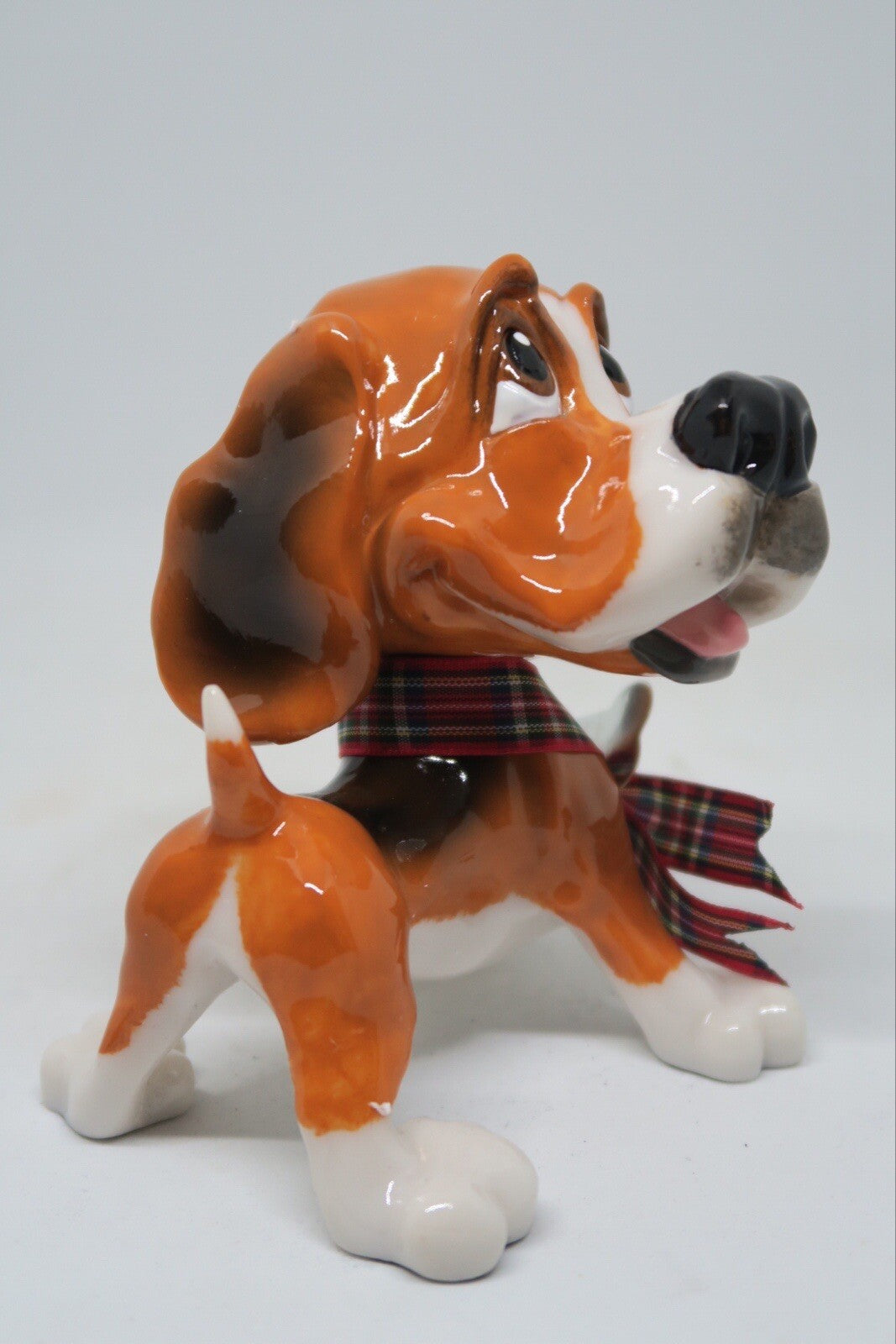 Little Paws Baxter The Beagle Dog Pet Figurine Statue Home Decor Ornament