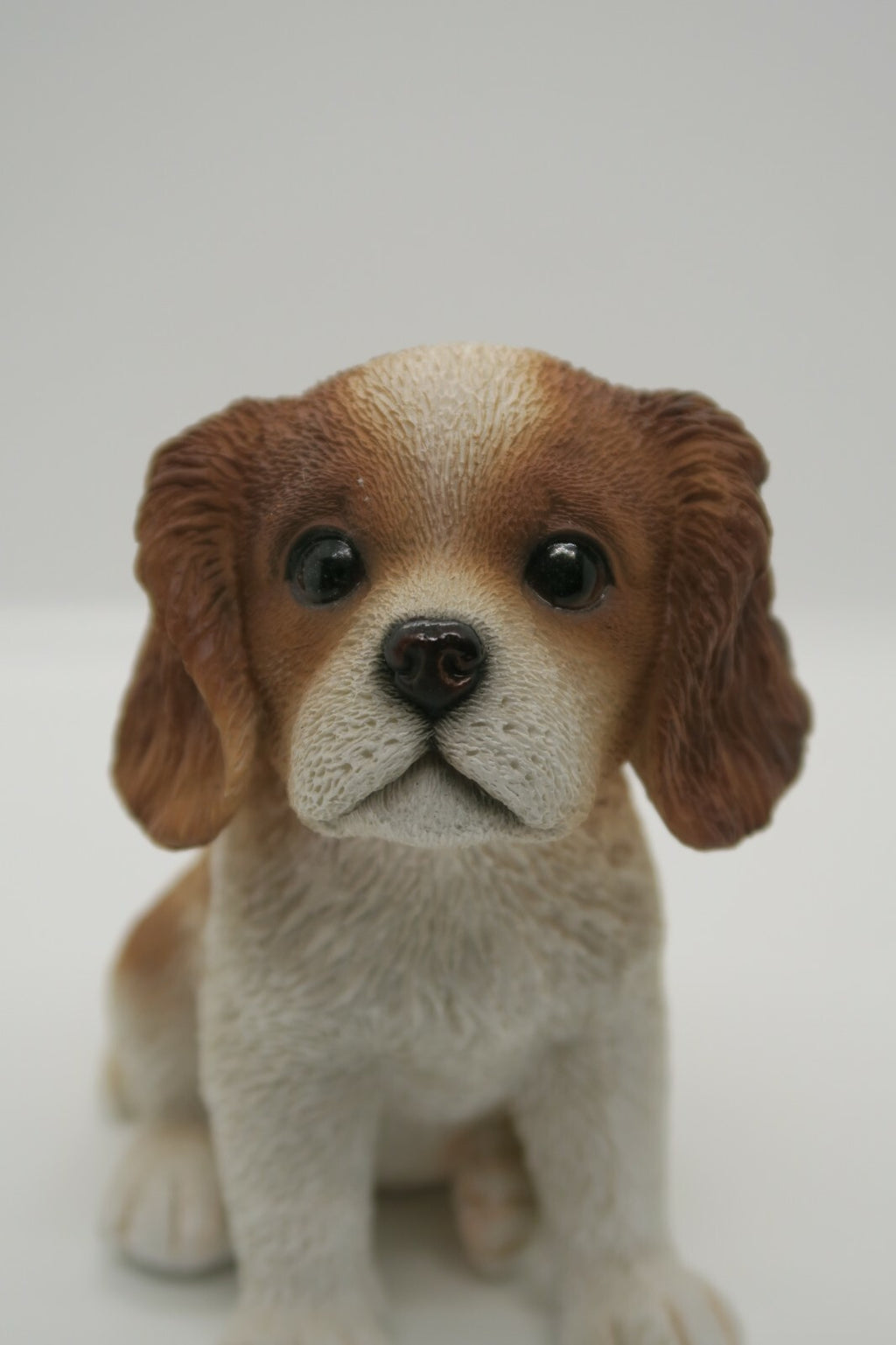 CAVALIER KING CHARLES SPANIEL CAVIE SITTING PUPPY DOG STATUE ORNAMENT MEMORIAL