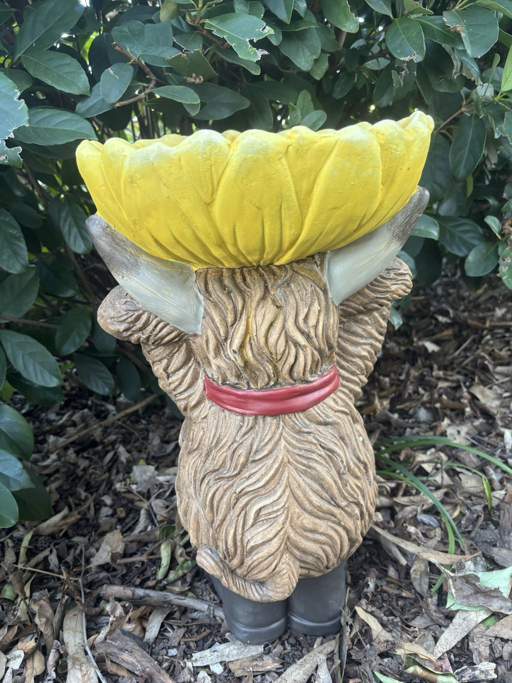 Highland Cow Bird Feeder | Outdoor Garden Bird Bath & Feeder Ornament