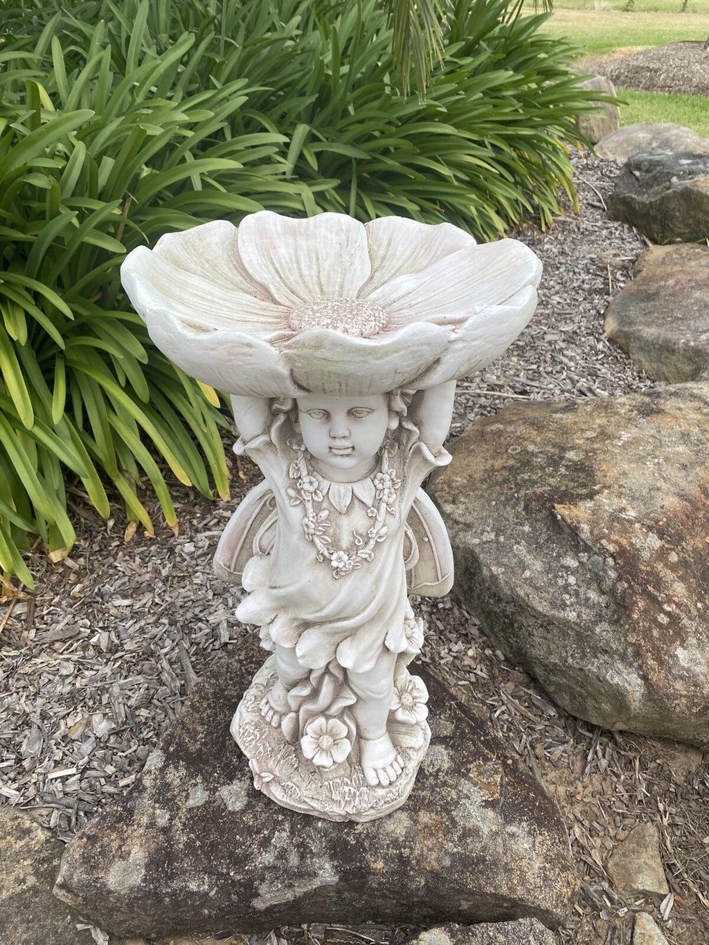 Fairy Bird Bath Feeder Bee Garden Animal Statue Ornament