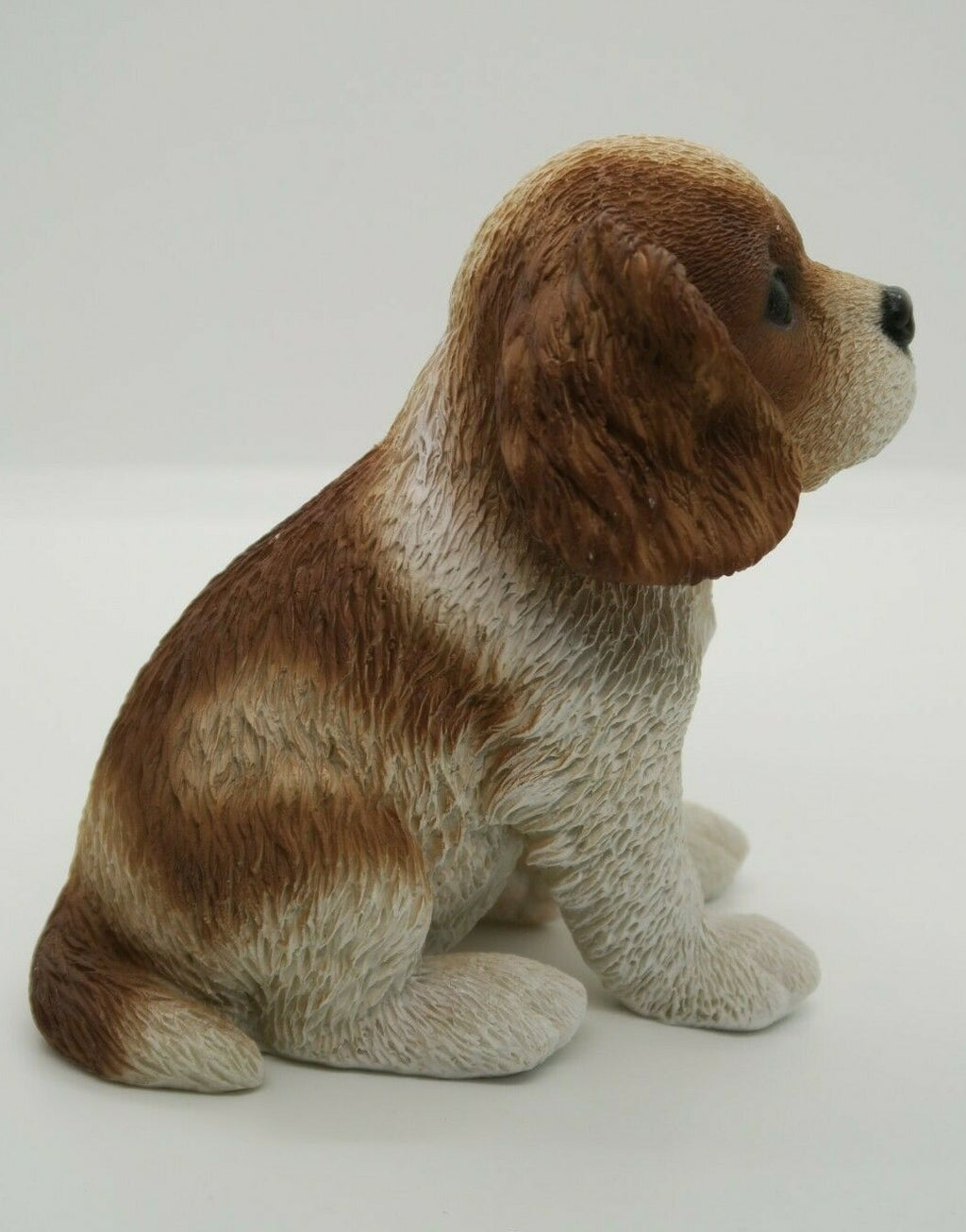 CAVALIER KING CHARLES SPANIEL CAVIE SITTING PUPPY DOG STATUE ORNAMENT MEMORIAL