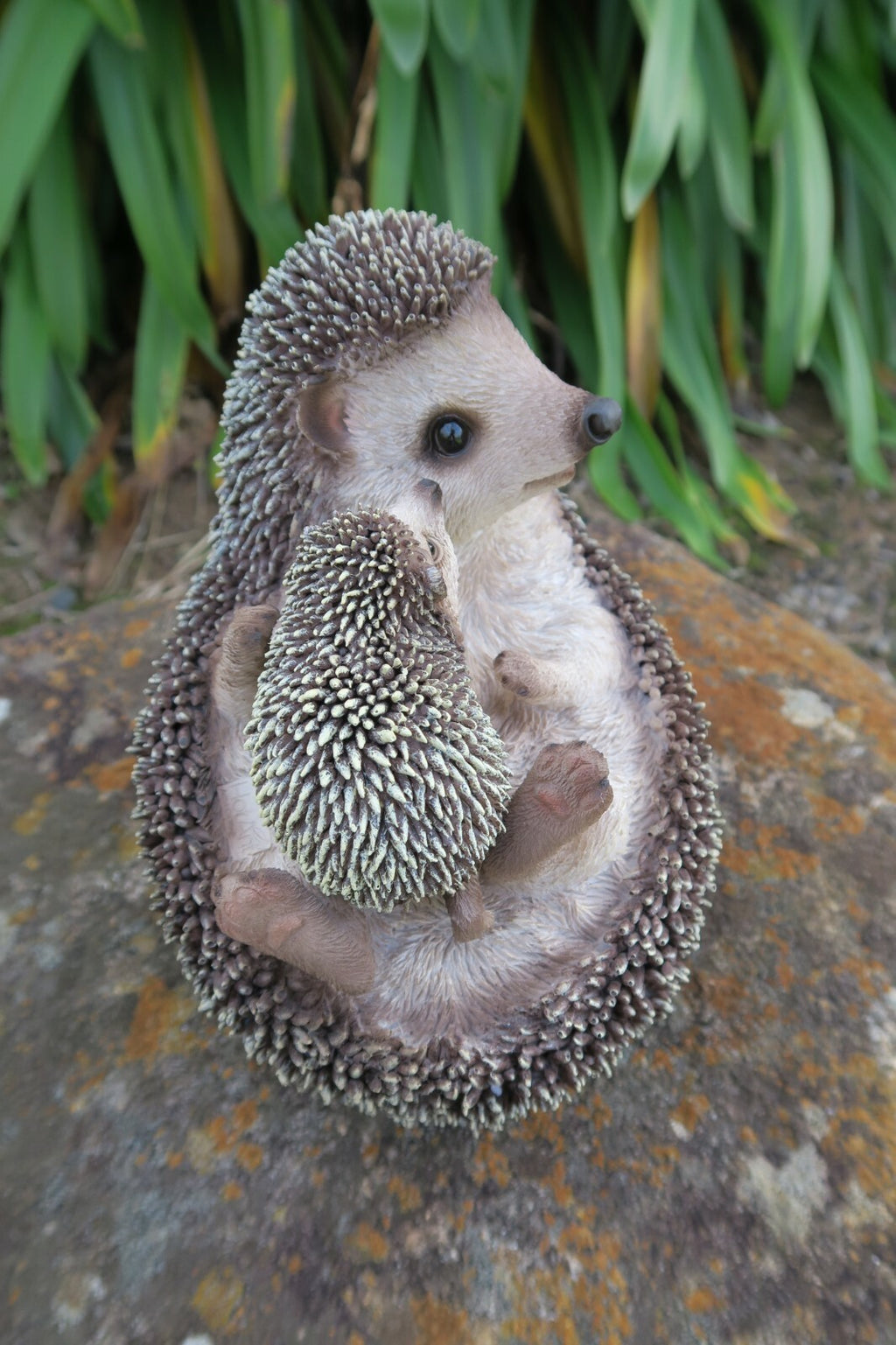 PORCUPINE ANIMAL GARDEN STATUE ORNAMENT FIGURINE