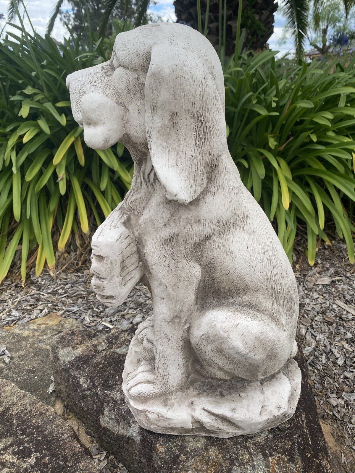 Dog Holding A Bone Welcome Sign Garden Statue Ornament Home Garden Decor