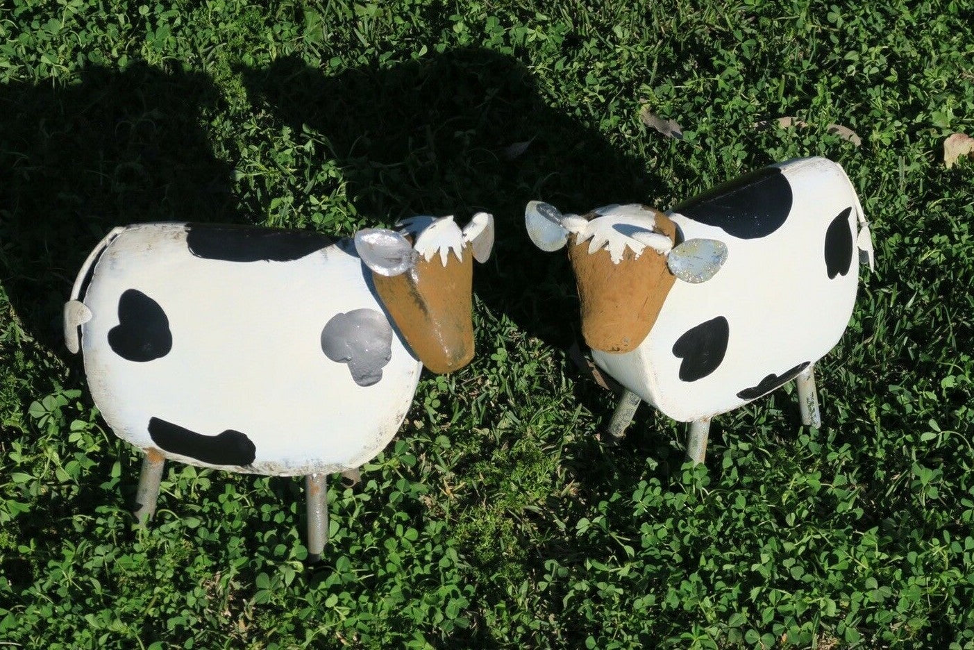 Cow Statue Metal Garden Ornament Home Decor Sculpture Farm Animals