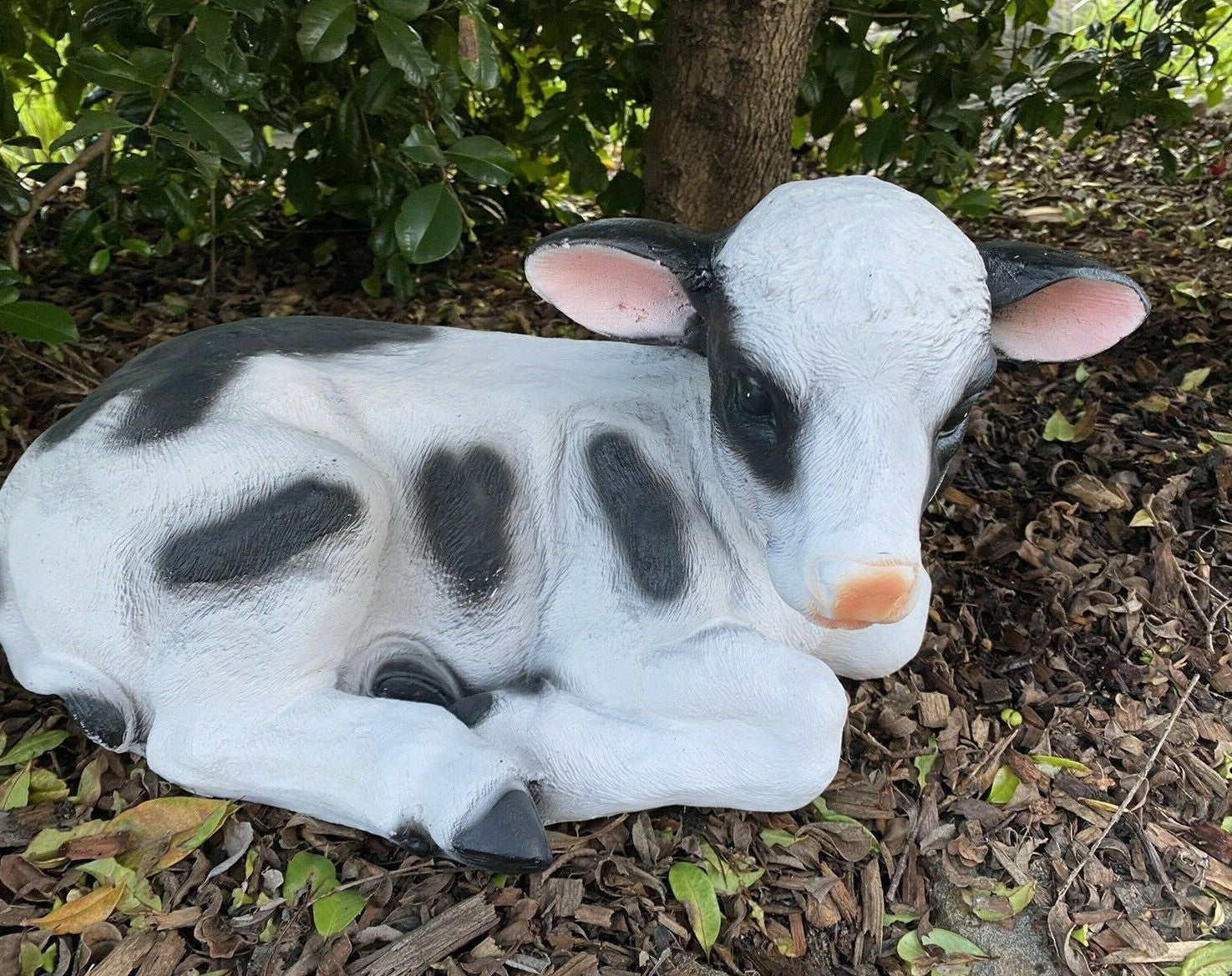 46cm Sitting Cow Ornament Statue Figurine Garden Sculptures Farm Animal Black