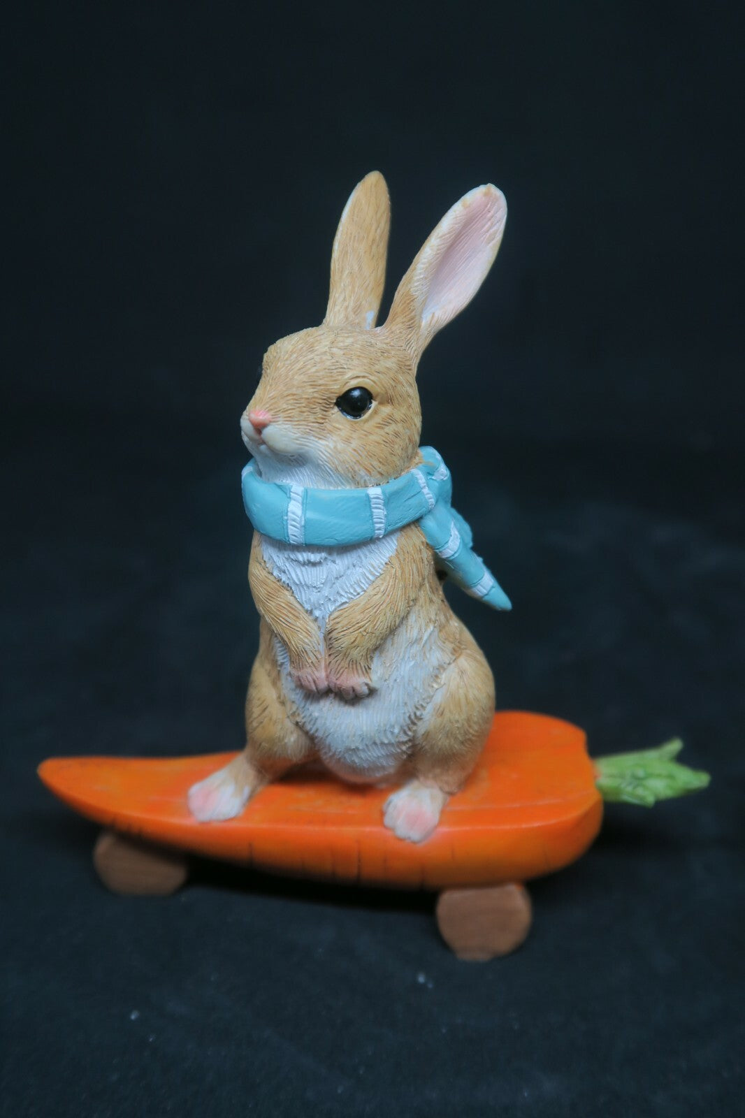 RABBIT BUNNY WITH SKATEBOARD CARROT AND CANOE STATUE ORNAMENT FIGURINE