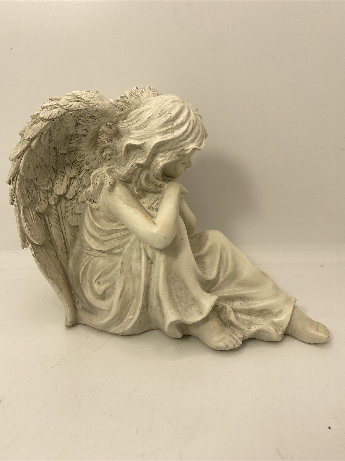 ❤️ Memorial Cemetery Inspirational Angel Resting Her Hands on Knee Statue  ❤️