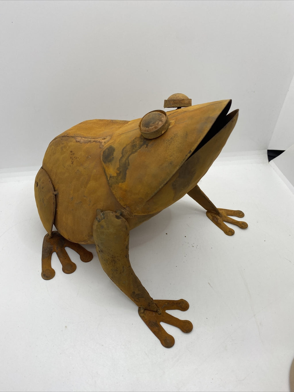 Rusty Metal Frog Garden Decor Statue Ornament Decor Large Brown