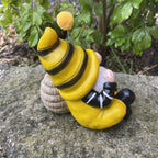15cm Gnome Bee Holding A Daisy Home Garden Ornament Figurine Statue Decor NEW