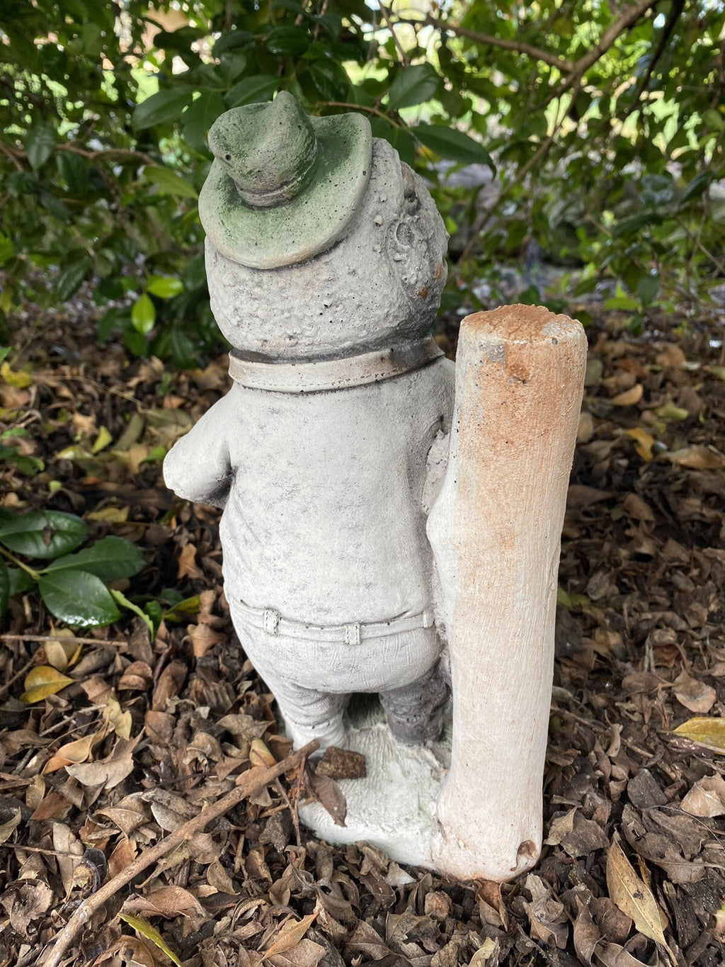 Willow frog Mr Fisher Animal Concrete Cement Garden Statue Australian Made
