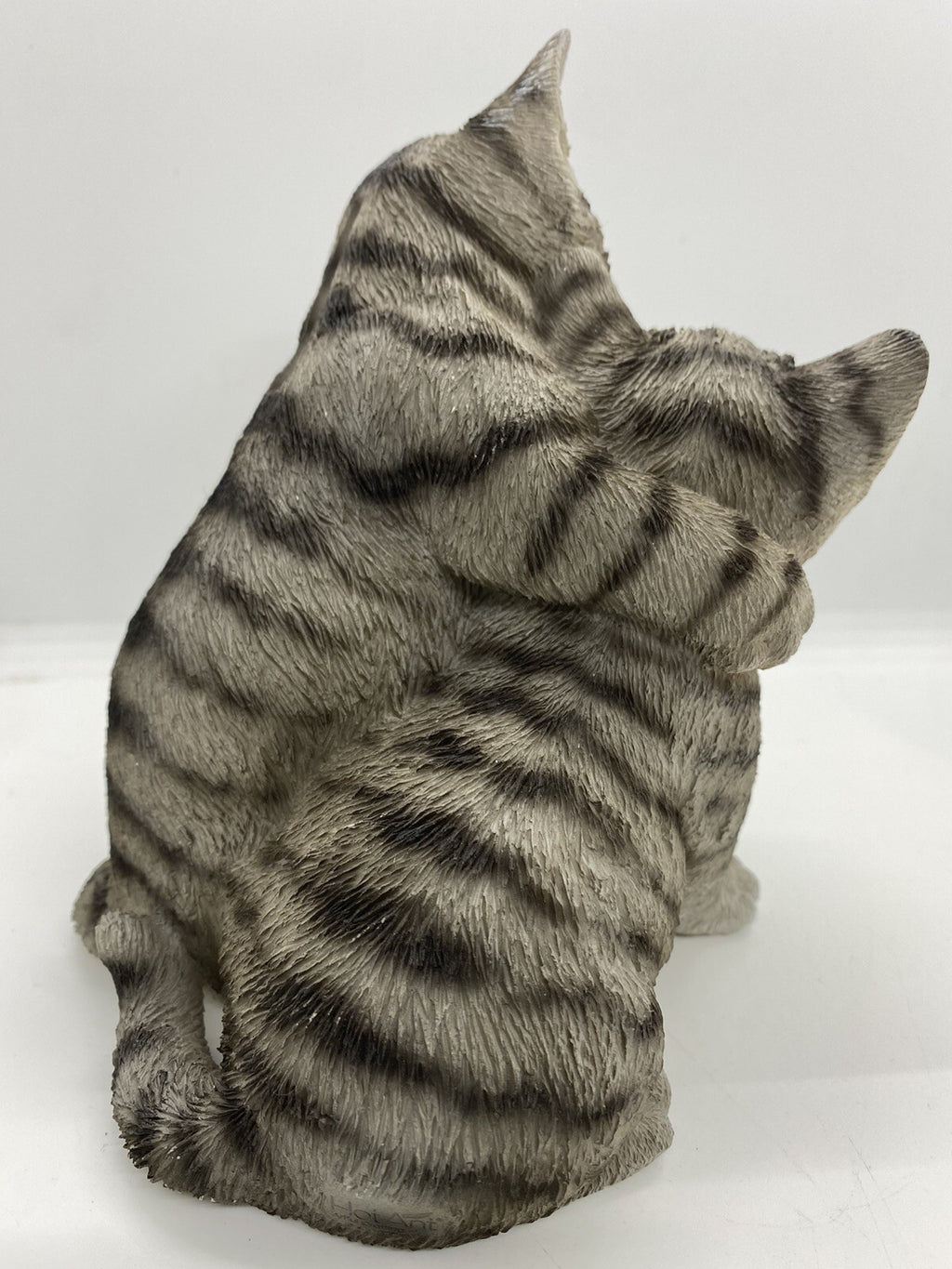 Grey Tabby Cats Cuddling Kitten Statue Ornament Figurine Home Decor Money Box