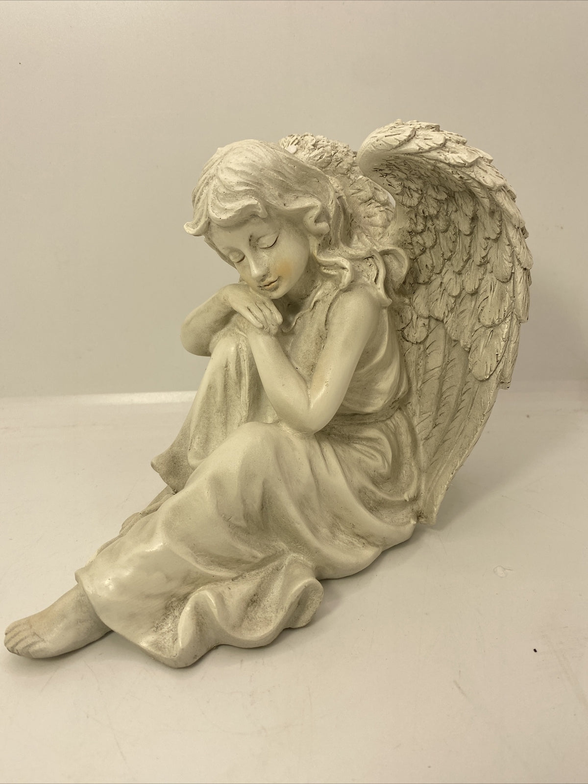 ❤️ Memorial Cemetery Inspirational Angel Resting Her Hands on Knee Statue  ❤️