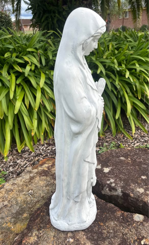 Mary Garden Statue – Religious Outdoor Garden Ornament