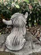 Highland Cow Garden Statue – Rustic Farm Animal Outdoor Decor