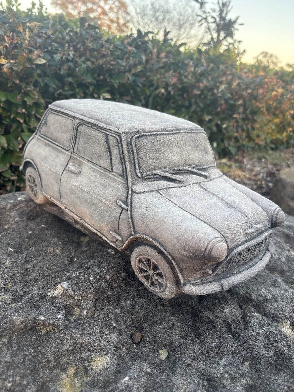 22nice4me Garden Statues concrete Mini Minor car ornament with detailed bodywork, wheels, and natural grey finish.