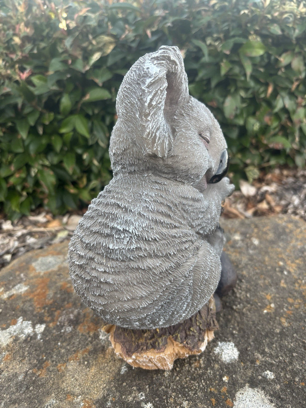 22nice4me Garden Statues sleeping koala on branch resin ornament with textured grey fur detail