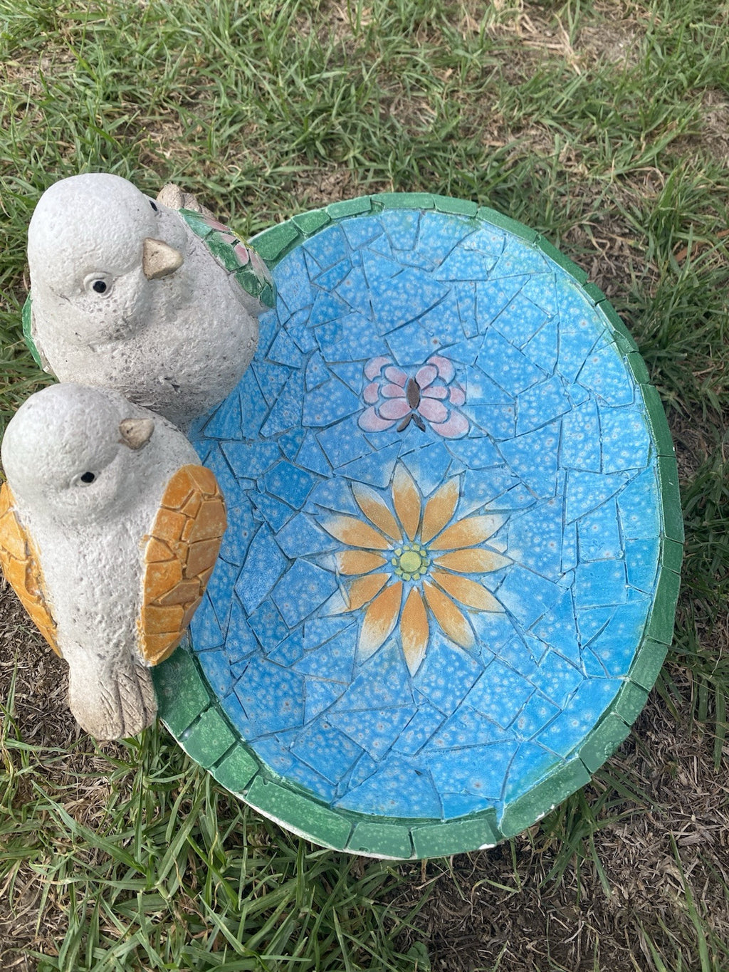 Mosaic Look Bird Bath Feeder Station Bee Garden Statue Ornament