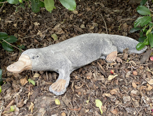 22nice4me Garden Statues hand-painted concrete platypus ornament for outdoor garden decor